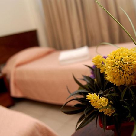 Isabel Suites Laoag Luaran gambar