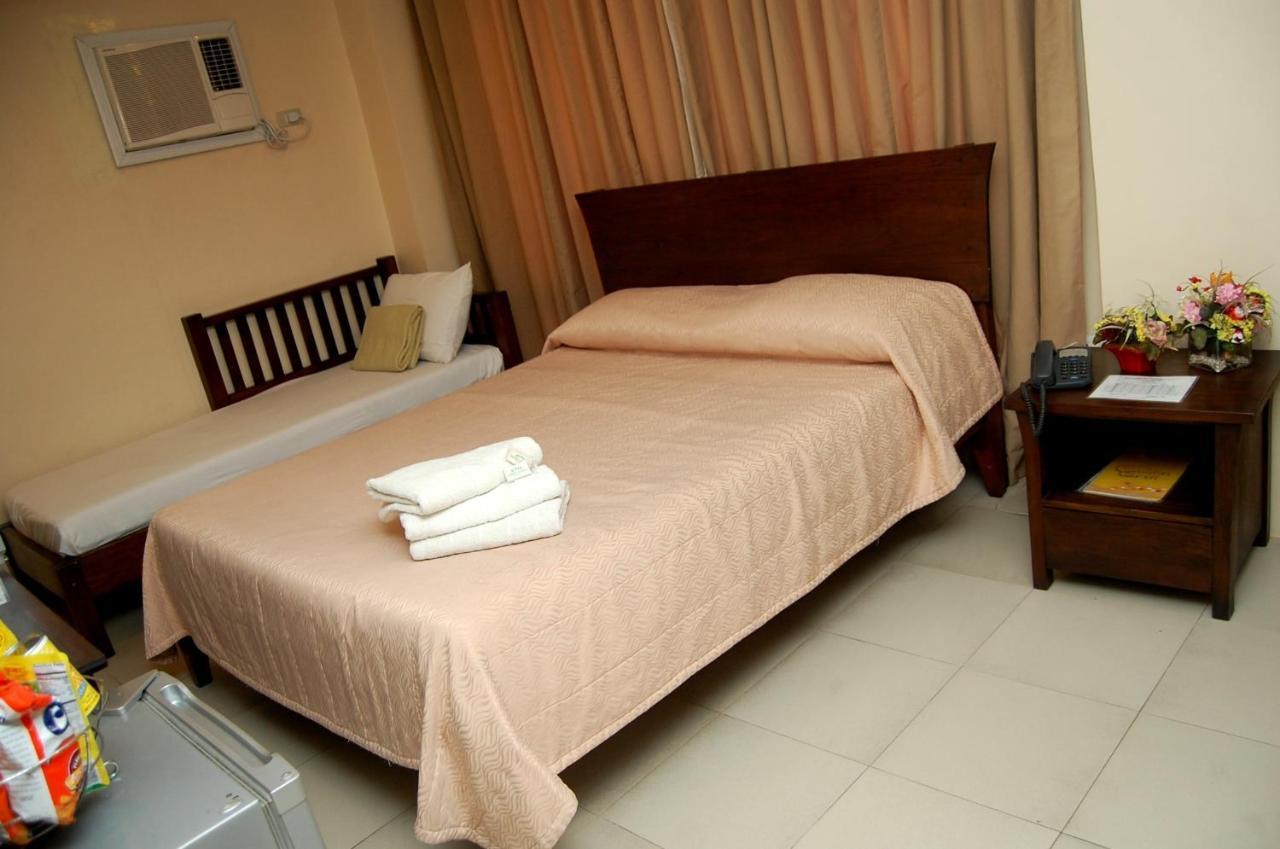 Isabel Suites Laoag Bilik gambar